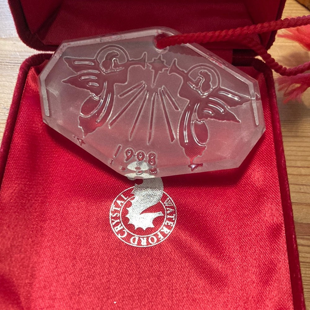 Waterford Crystal songs if Christmas 1998